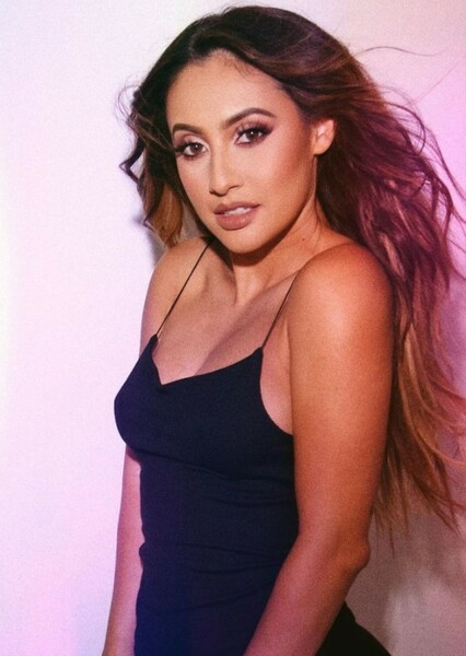 Francia Raísa photo