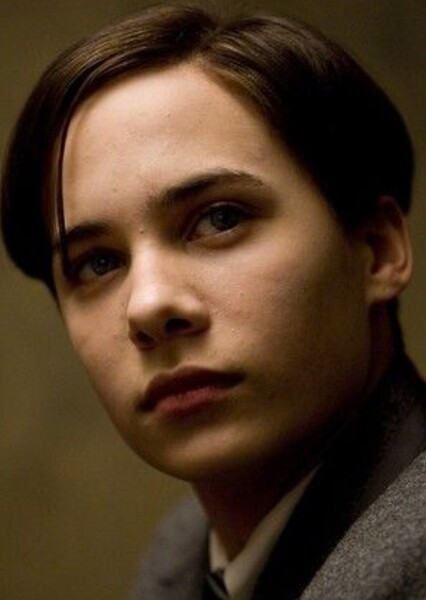 Frank Dillane photo