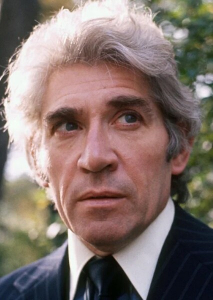 Frank Finlay photo