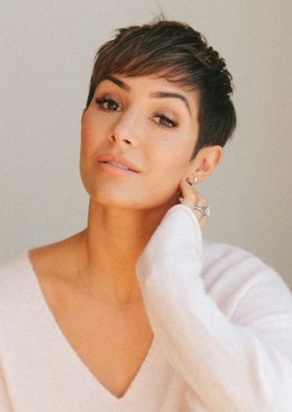 Frankie Bridge photo
