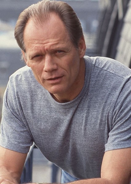 Fred Dryer photo