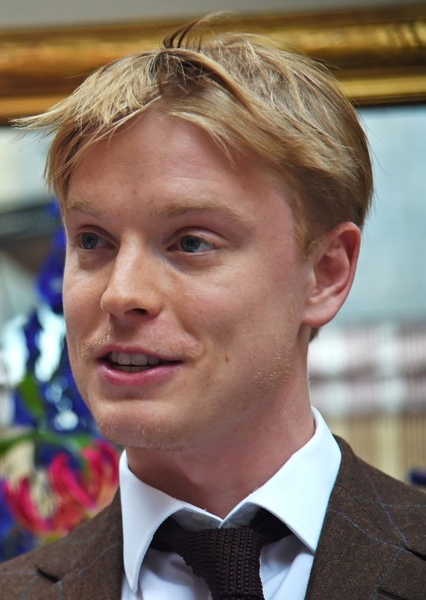 Freddie Fox photo