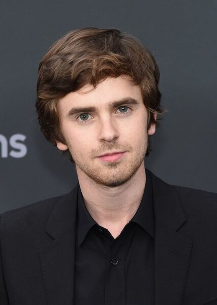 Freddie Highmore photo