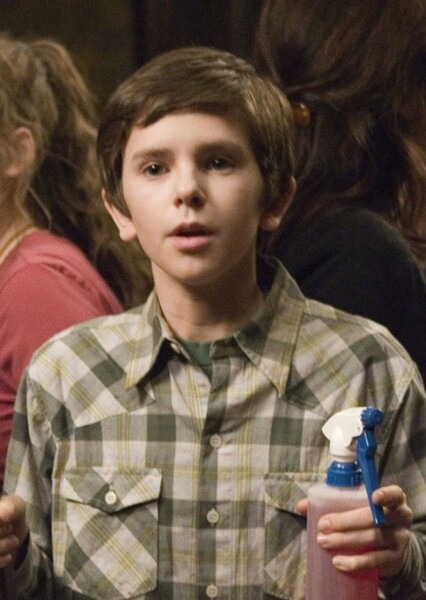 Freddie Highmore photo