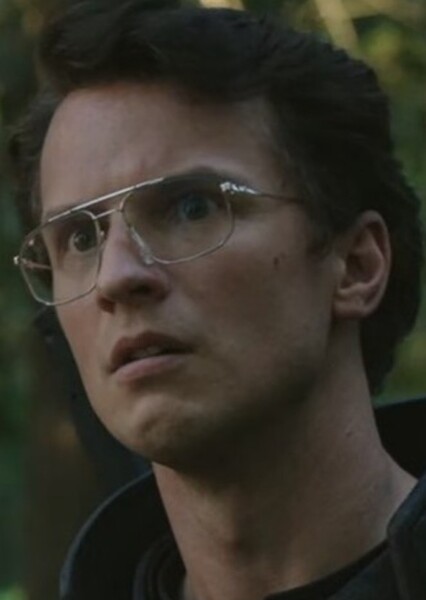 Freddie Stroma