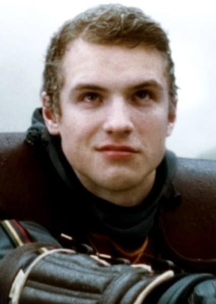 Freddie Stroma photo