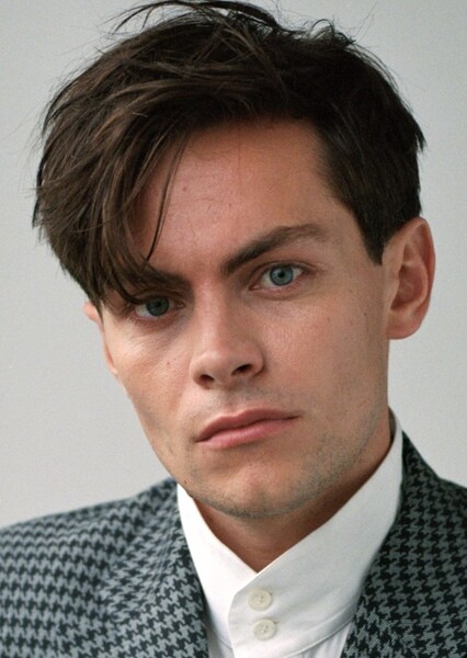 Freddy Carter photo
