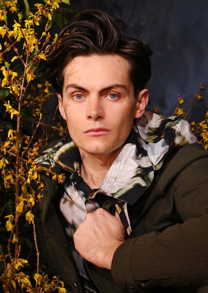 Freddy Carter photo