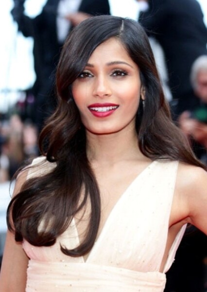 Freida Pinto photo