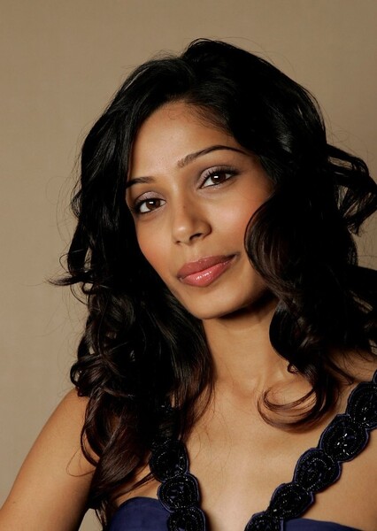 Freida Pinto photo