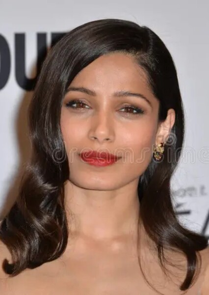Freida Pinto photo