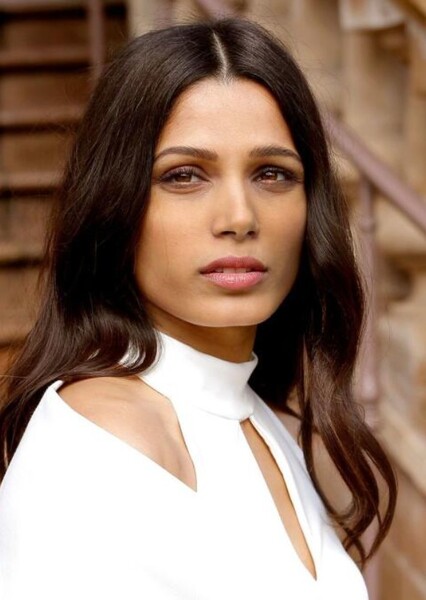 Freida Pinto photo