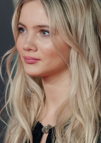 Freya Allan photo