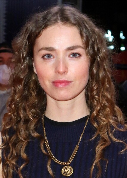 Freya Mavor photo