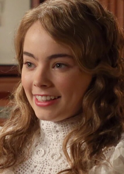 Freya Tingley photo