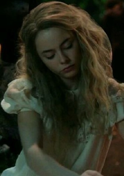Freya Tingley photo