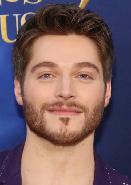 Froy Gutierrez photo