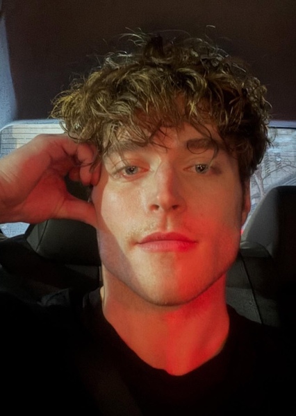 Froy Gutierrez
