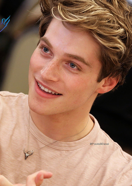Froy Gutierrez