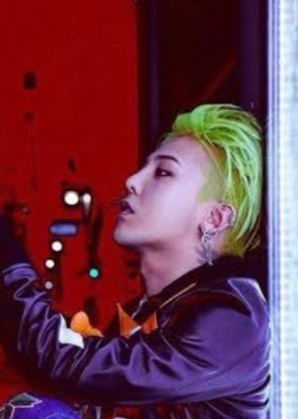 G-DRAGON photo