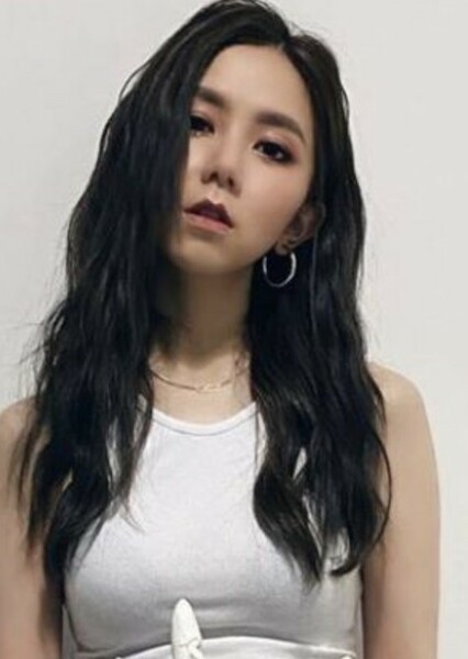 G.E.M. photo