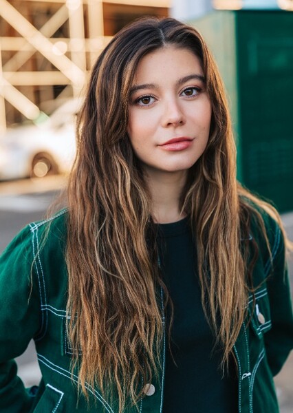 Genevieve Hannelius photo