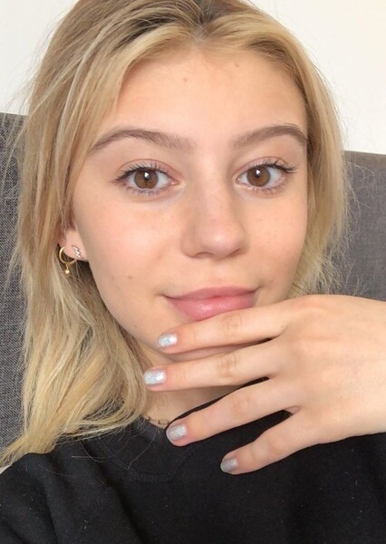 Genevieve Hannelius photo