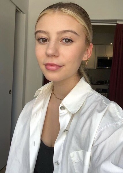 Genevieve Hannelius photo
