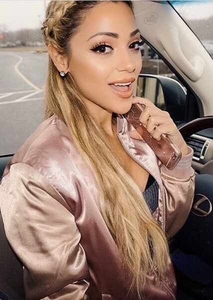 Gabi DeMartino photo