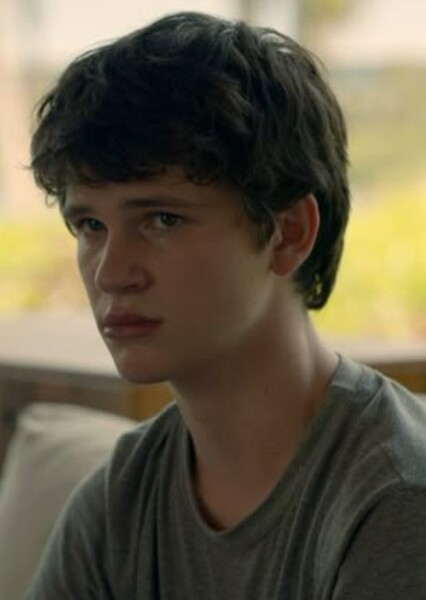 Gabriel Bateman photo