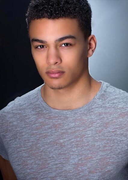 Gabriel Darku photo