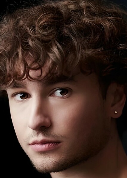 Gabriel LaBelle photo