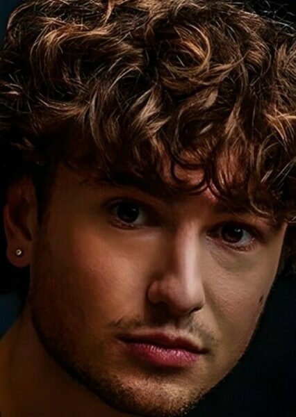 Gabriel LaBelle photo