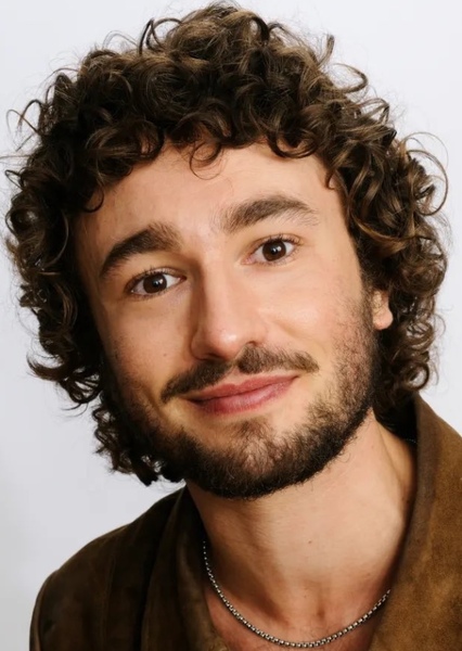 Gabriel LaBelle photo