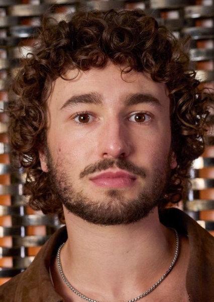 Gabriel LaBelle photo