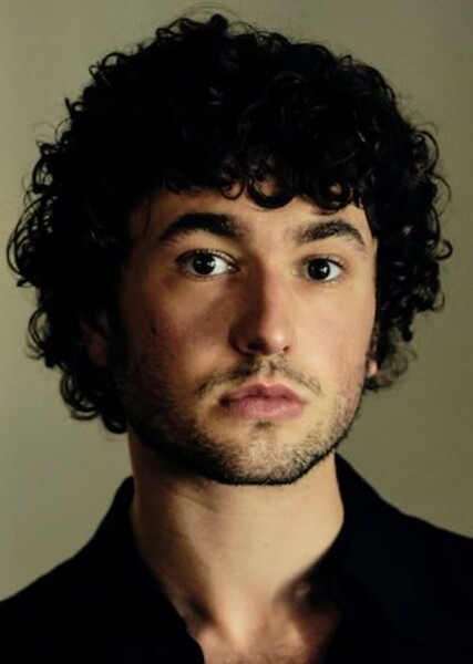 Gabriel LaBelle photo