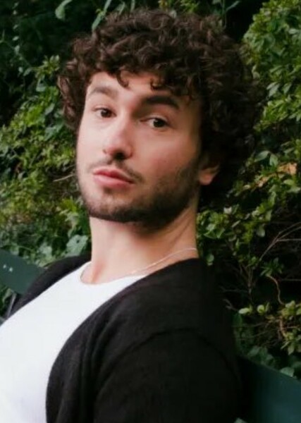 Gabriel LaBelle photo
