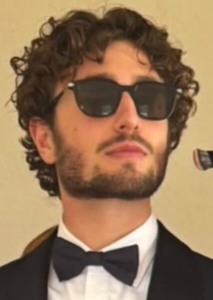 Gabriel LaBelle photo