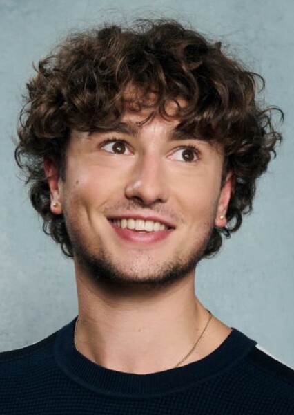 Gabriel LaBelle photo
