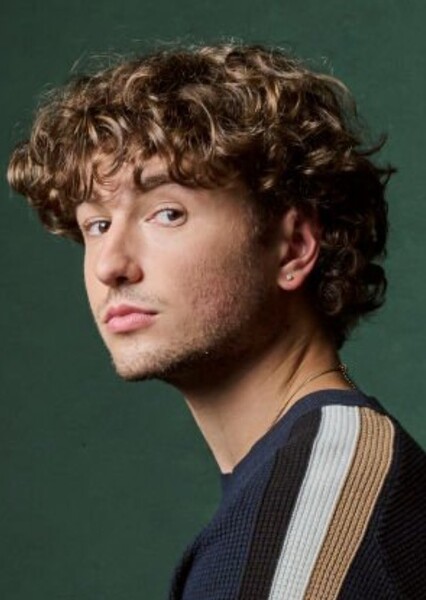 Gabriel LaBelle photo