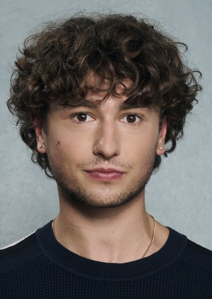 Gabriel LaBelle photo