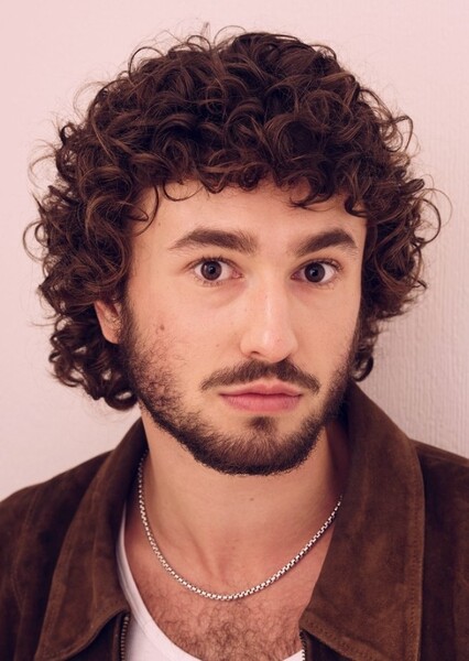 Gabriel LaBelle photo
