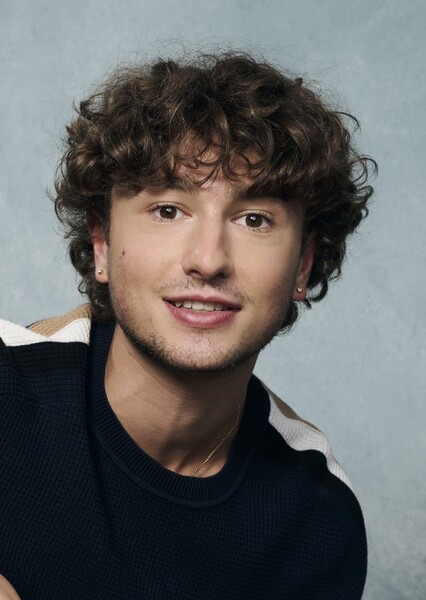 Gabriel LaBelle photo
