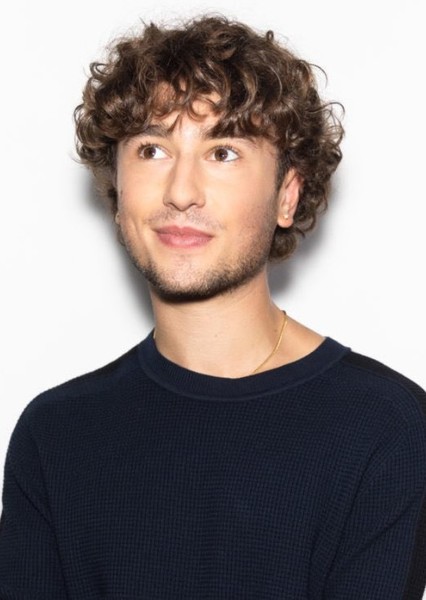 Gabriel LaBelle photo