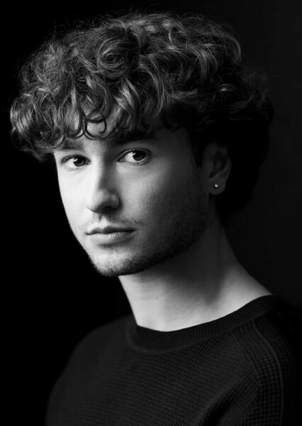 Gabriel LaBelle photo
