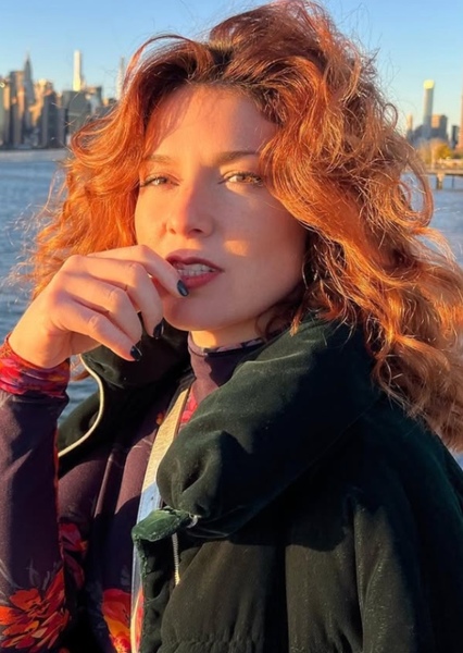 Gabriela Barros photo