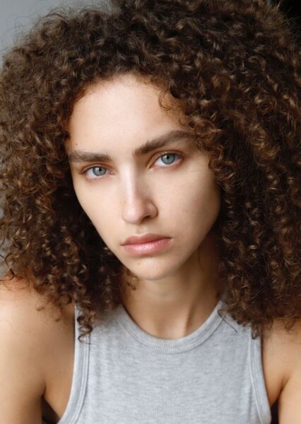 Gabriella Laws photo