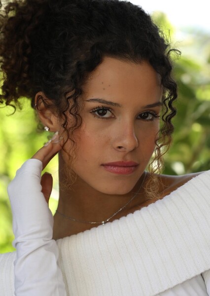 Gabriella Saraivah photo