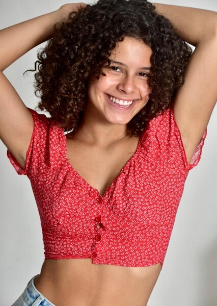 Gabriella Saraivah photo
