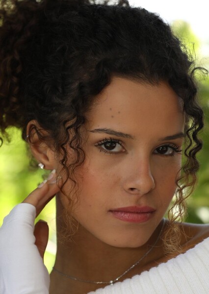 Gabriella Saraivah photo